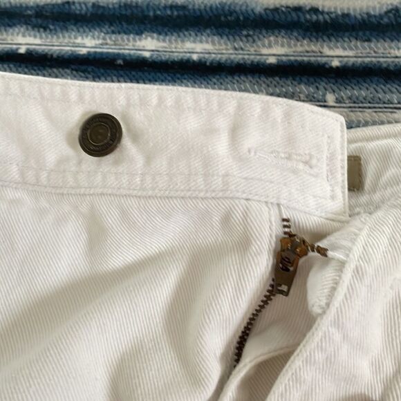 Liz Claiborne Liz wear white jean skirt, size 14.(fits like a 12) - Picture 6 of 6